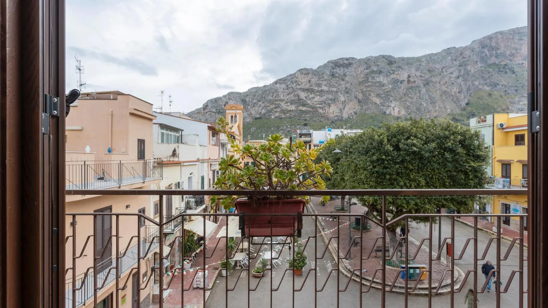 Giada Bed and Breakfast Isola delle Femmine 0*,