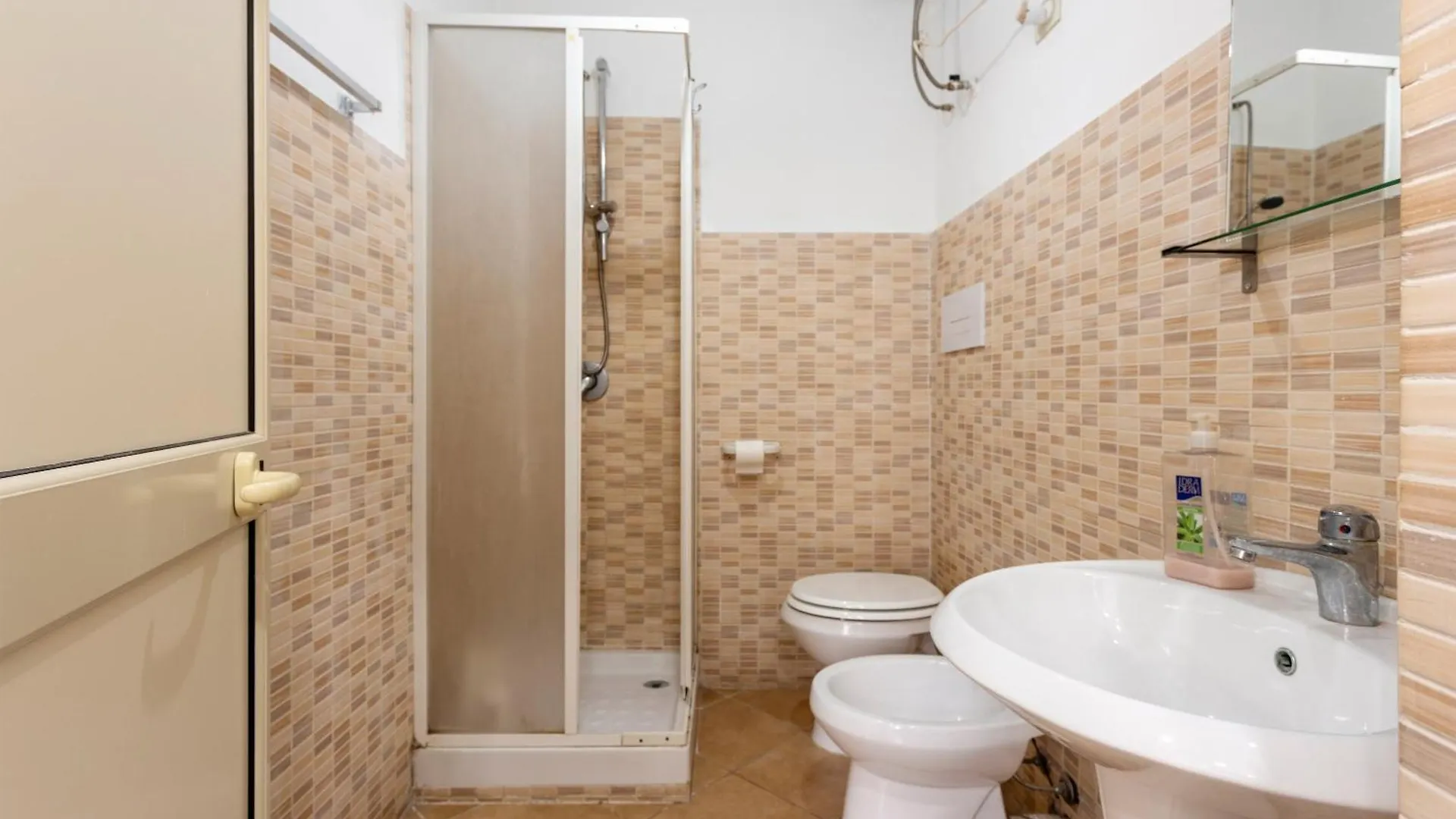 Giada Bed and Breakfast Isola delle Femmine 0*,